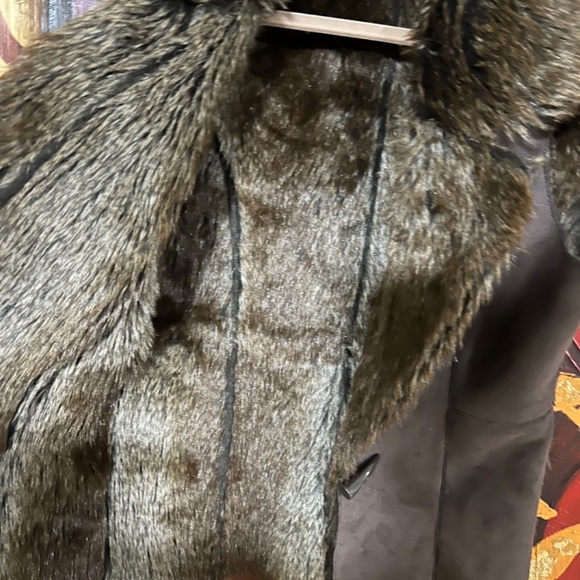 Faux suede and fur brown vest - Picture 4 of 4